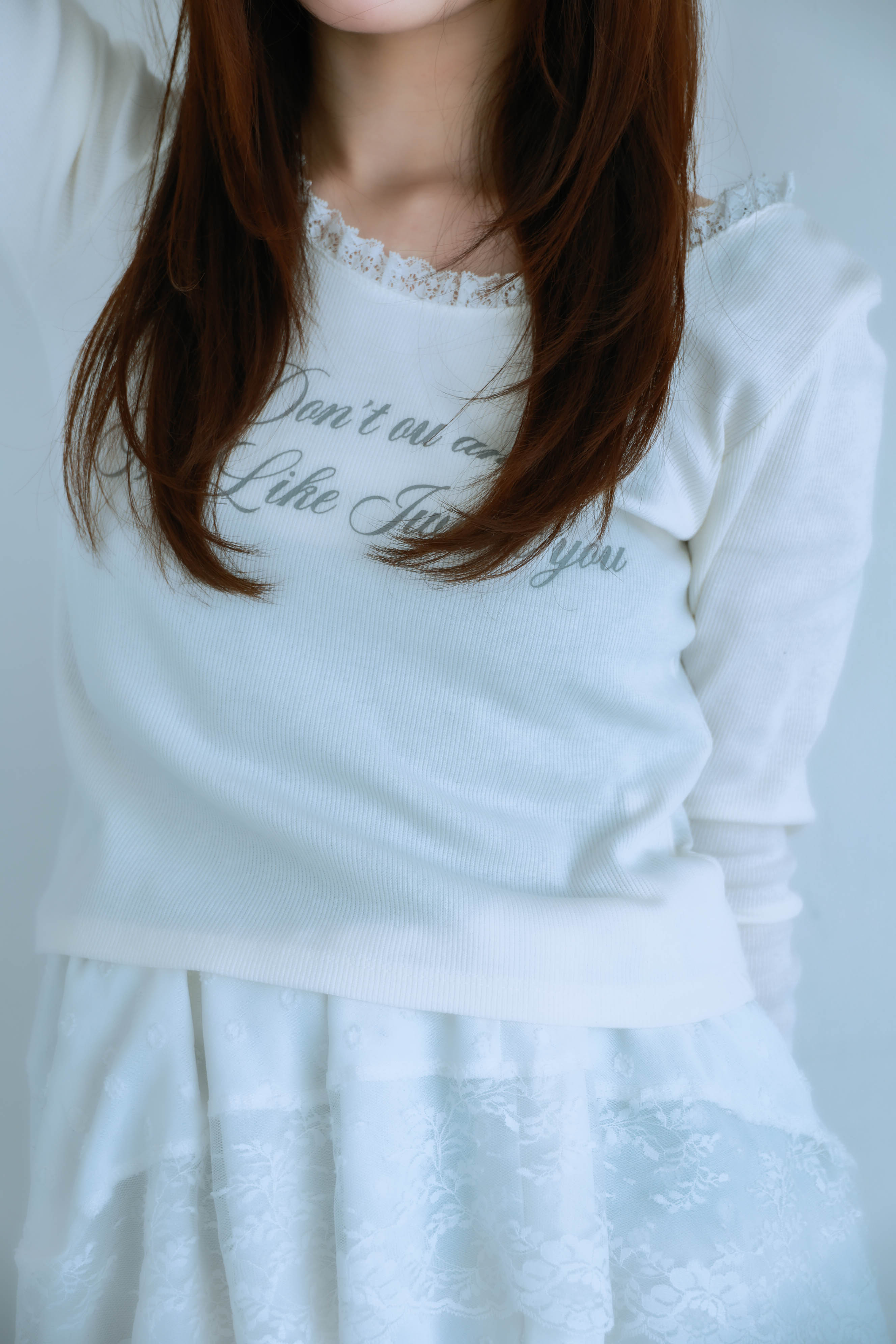 lace letter tee (white)