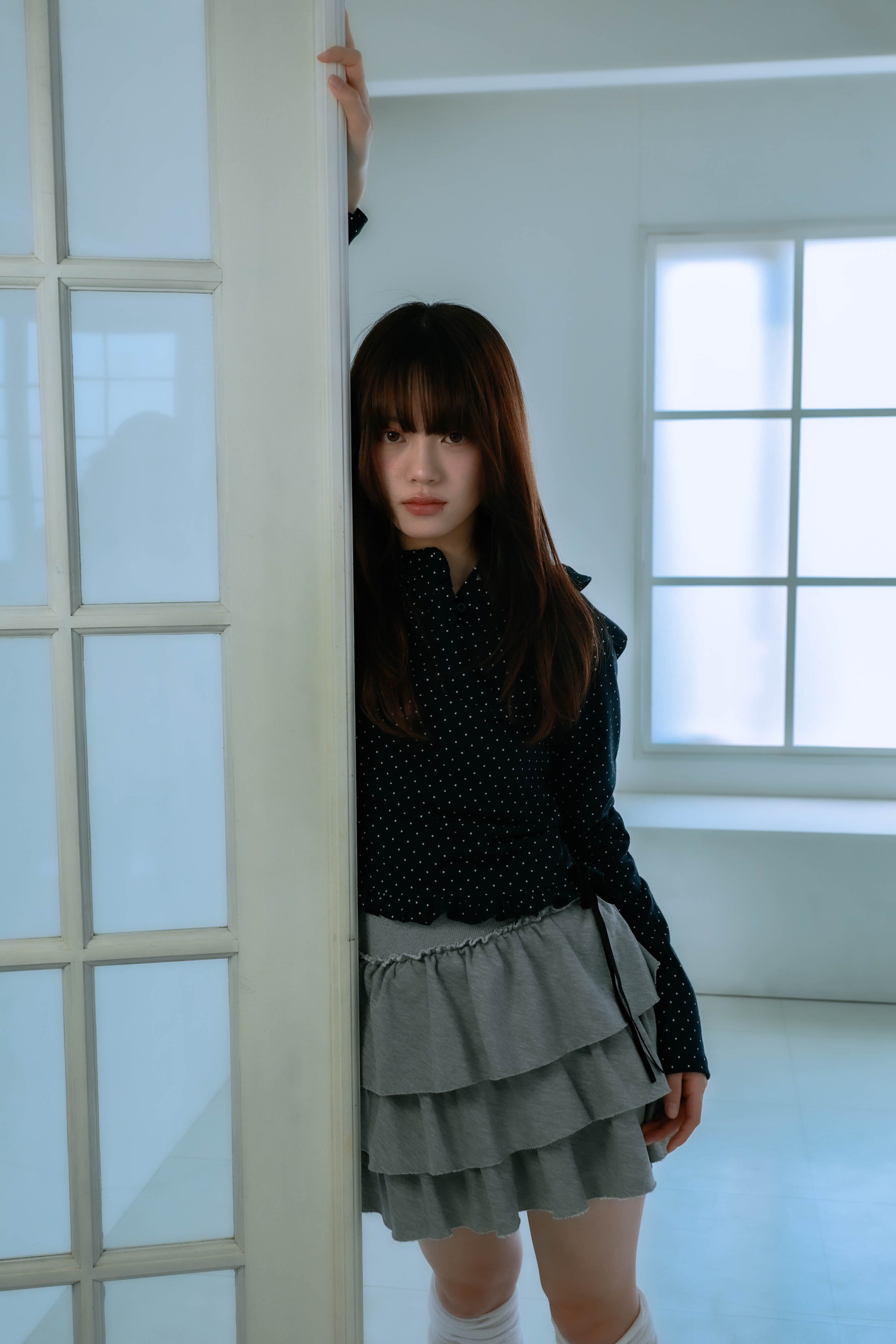 dot frill tee (navy)