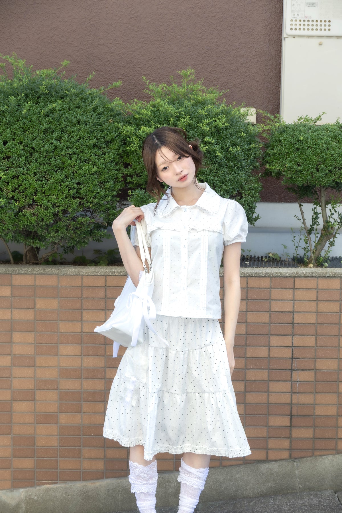 wing frill blouse