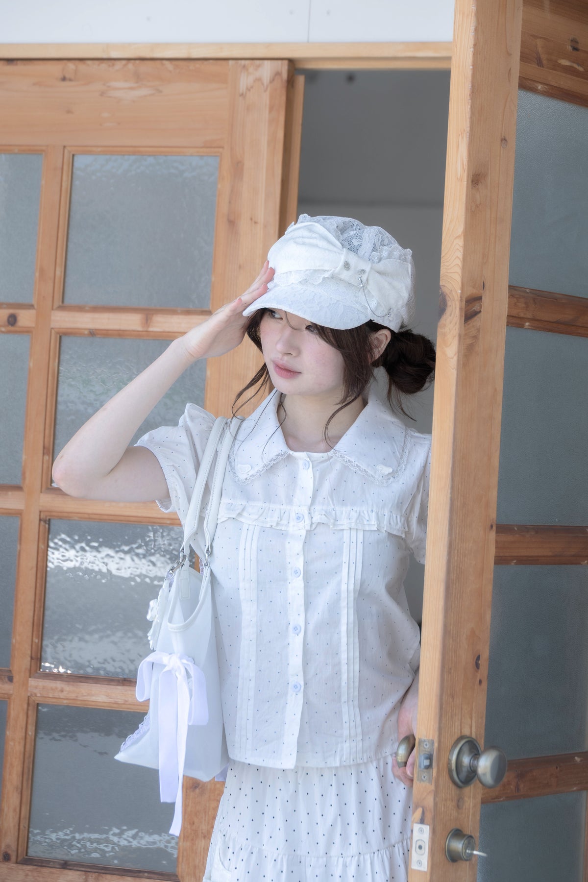 wing frill blouse