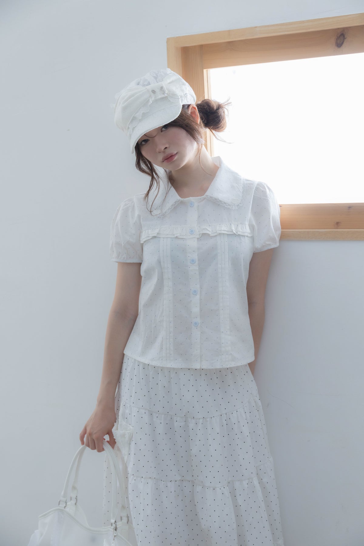 wing frill blouse