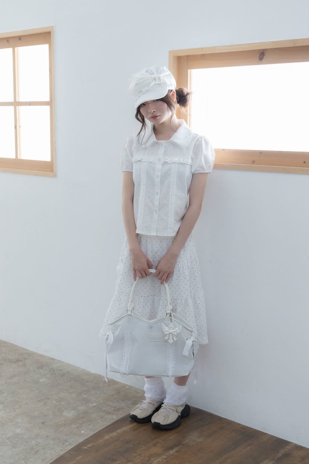 wing frill blouse