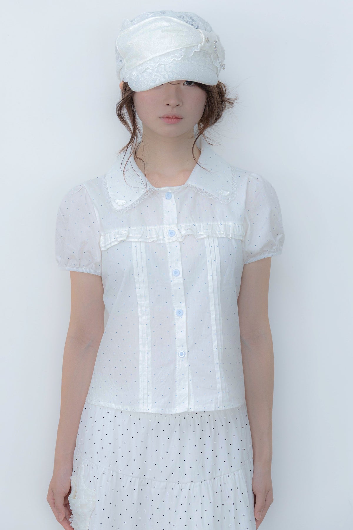 wing frill blouse