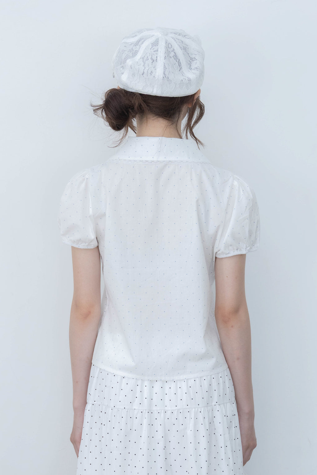 wing frill blouse