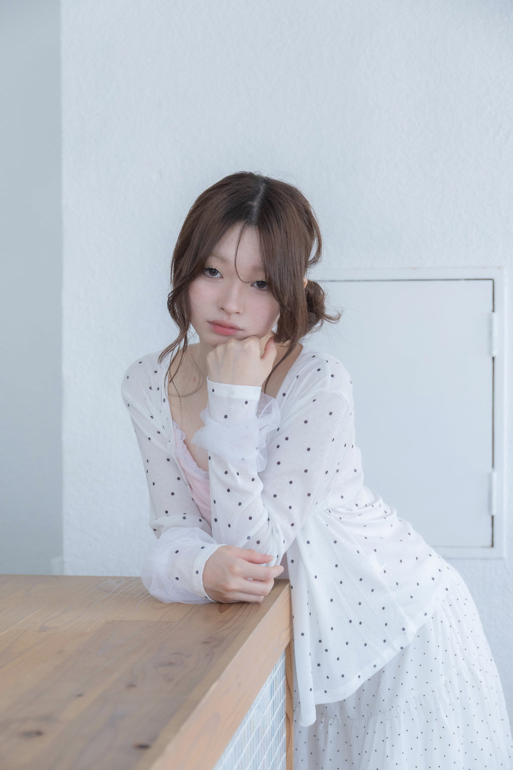 ribbon sleeve cardigan(whitedot)
