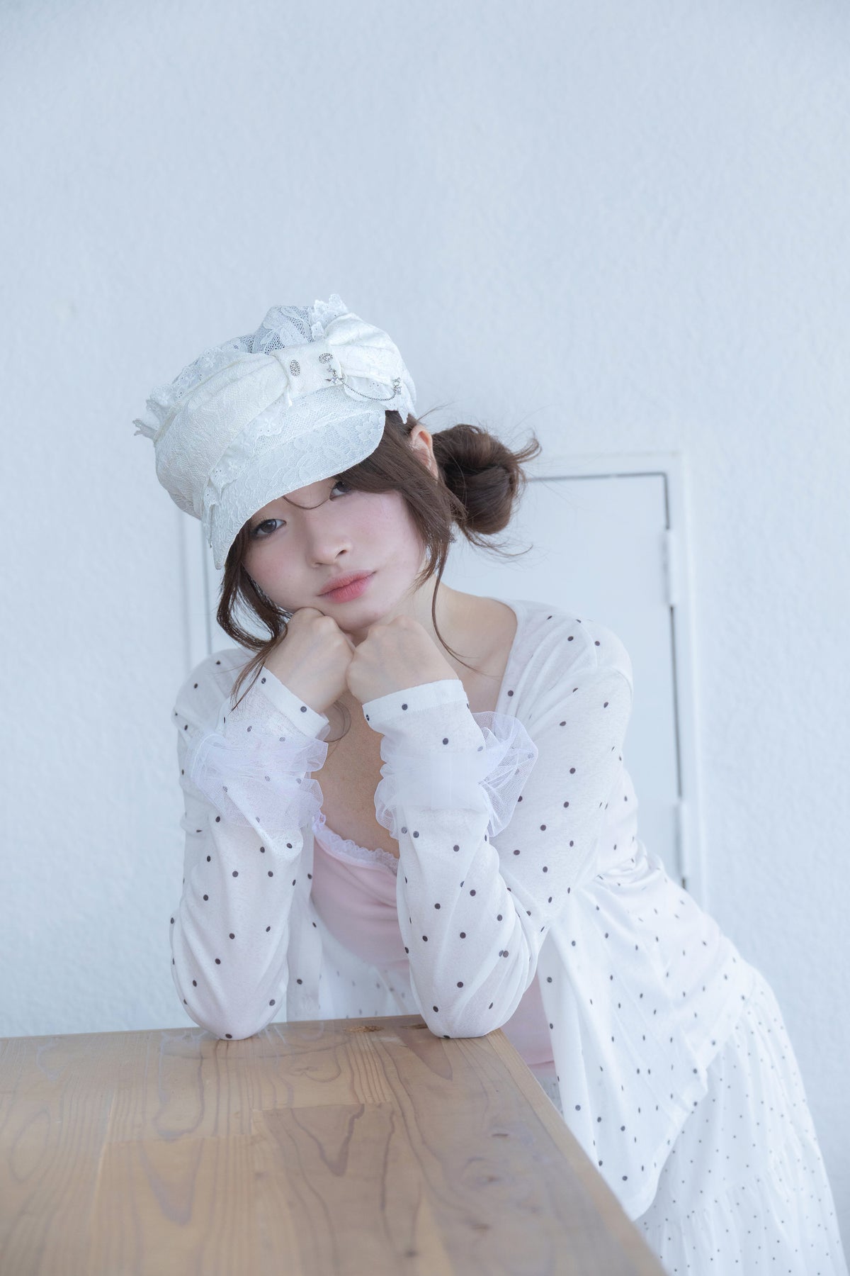 ribbon sleeve cardigan(whitedot)
