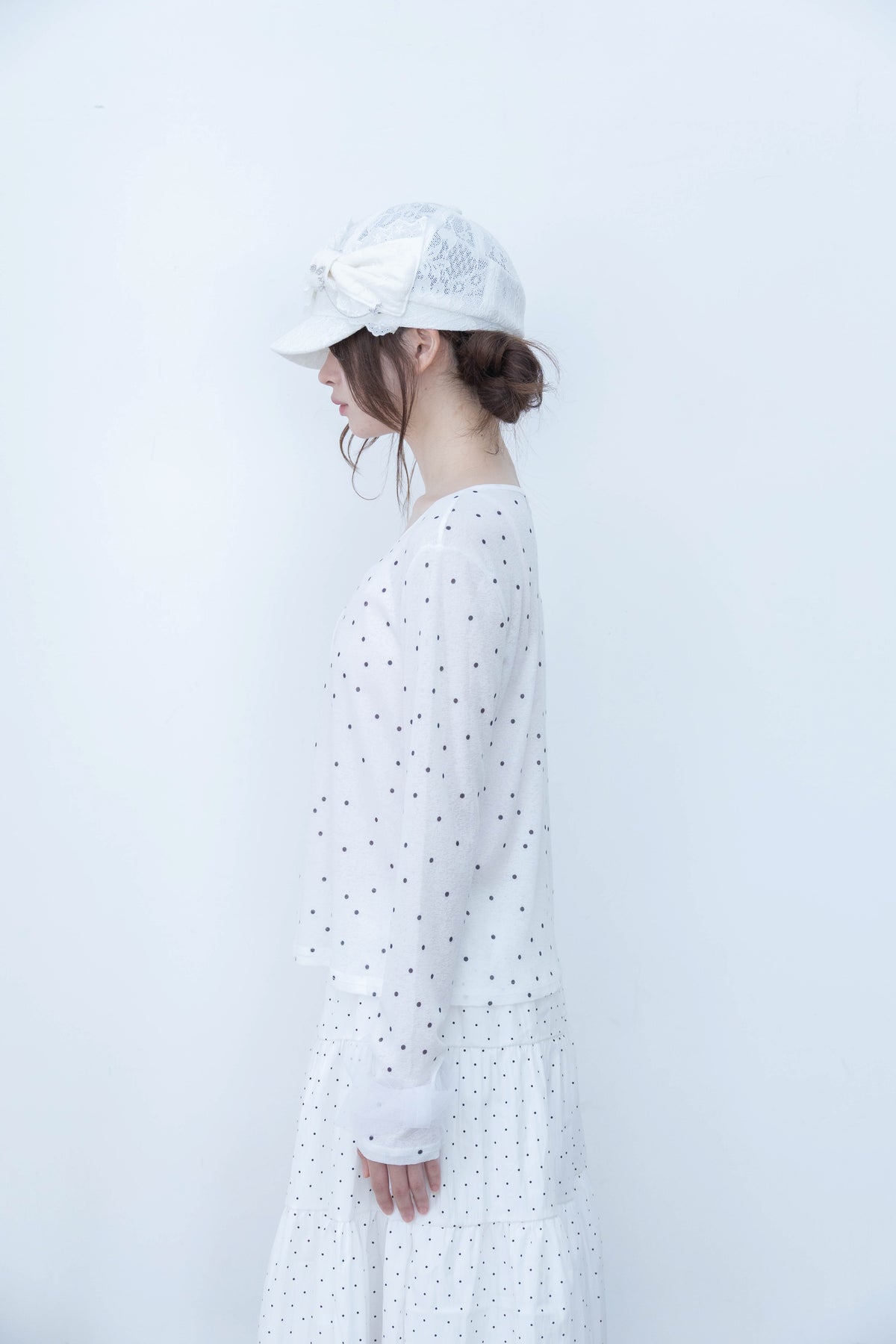 ribbon sleeve cardigan(whitedot)
