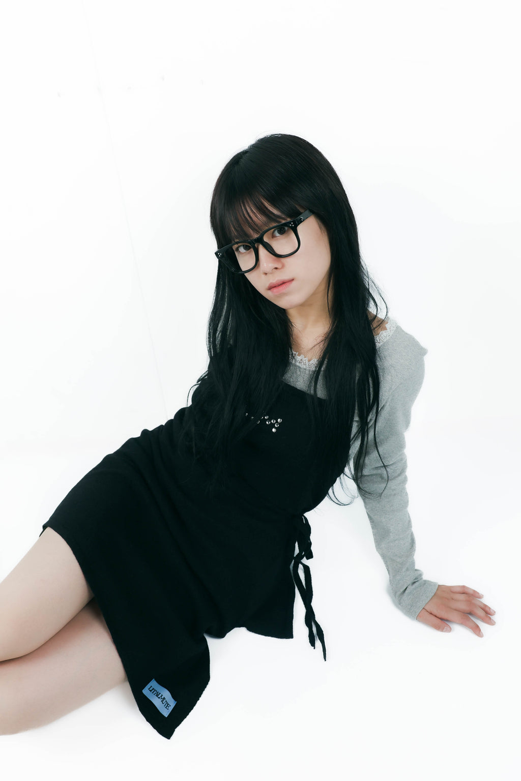 studs layered onepiece(black)
