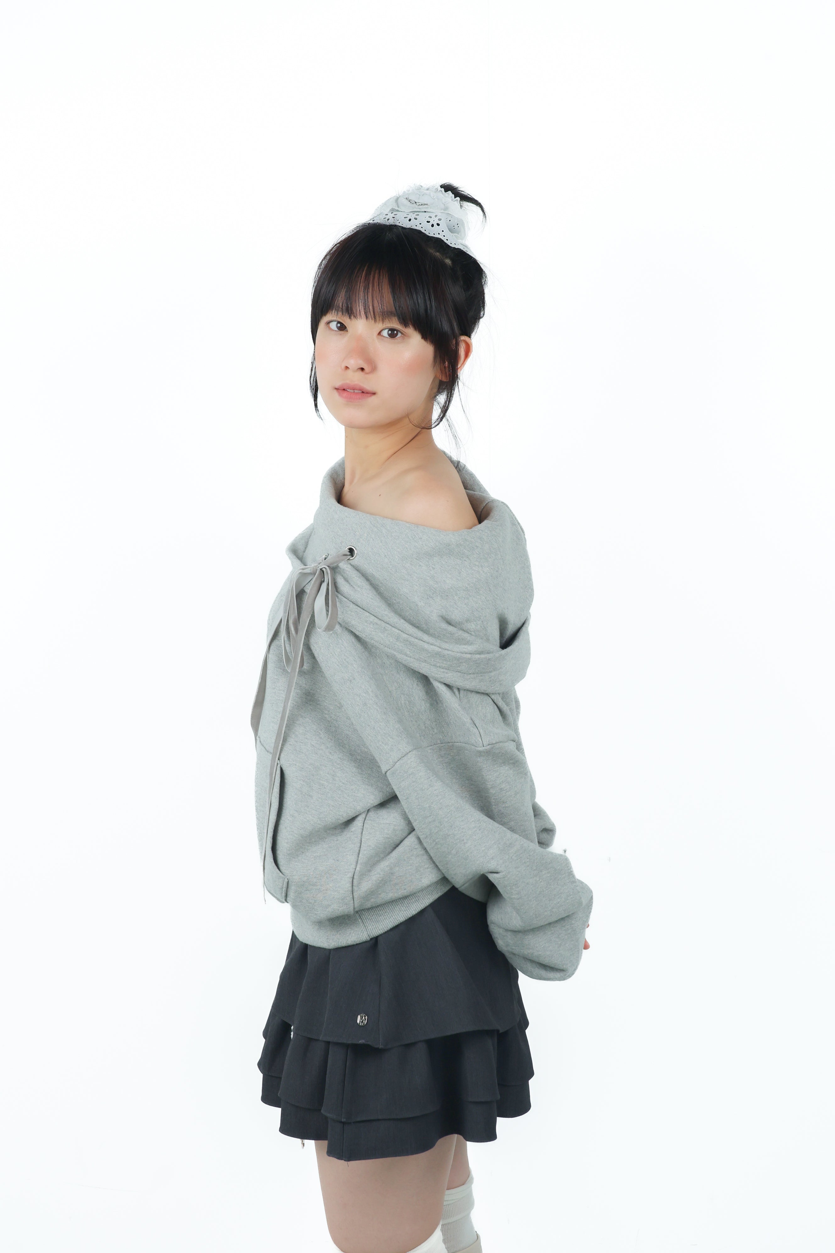 offshoulder ribbon hoodie(gray)