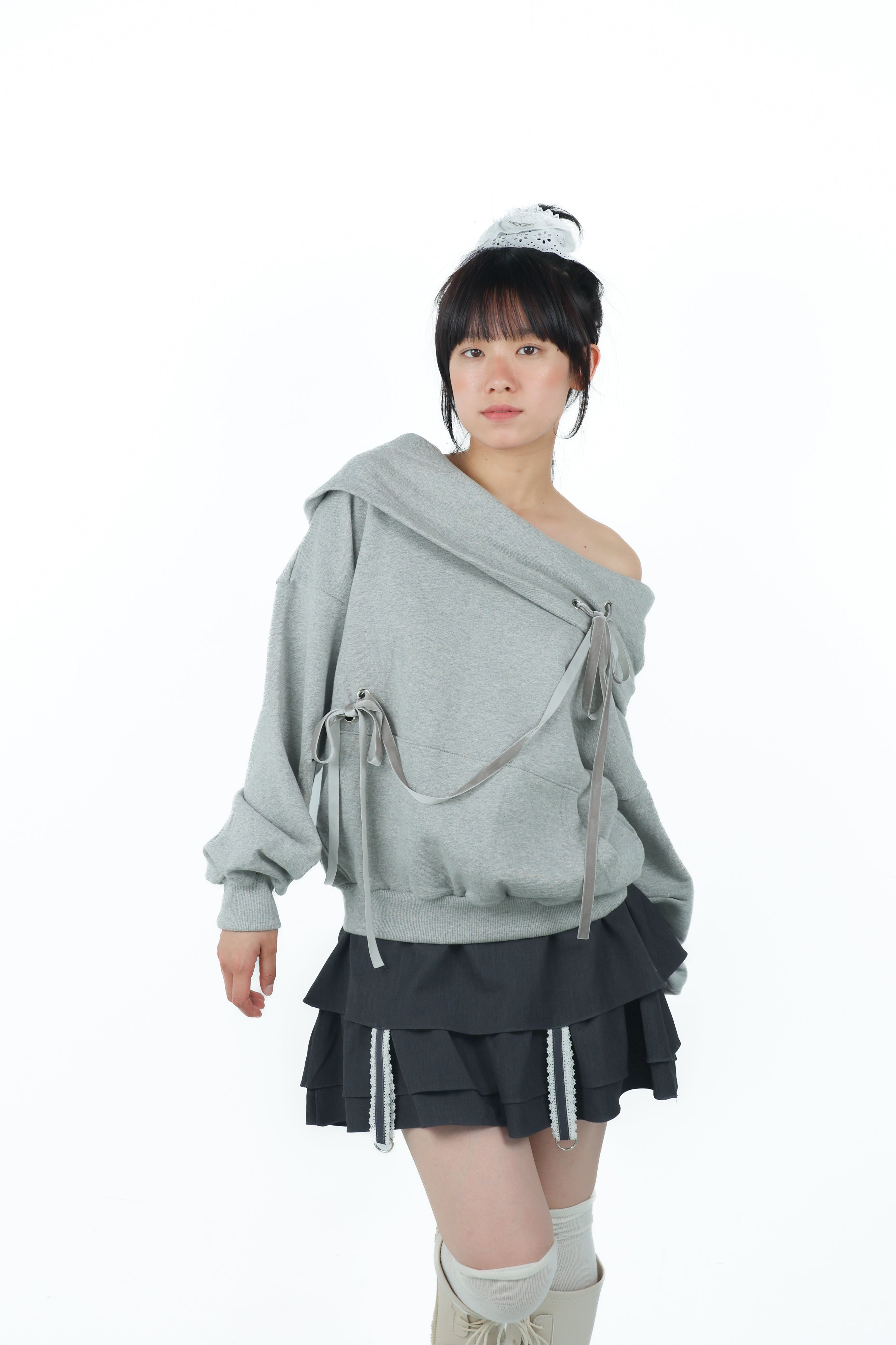 offshoulder ribbon hoodie(gray)