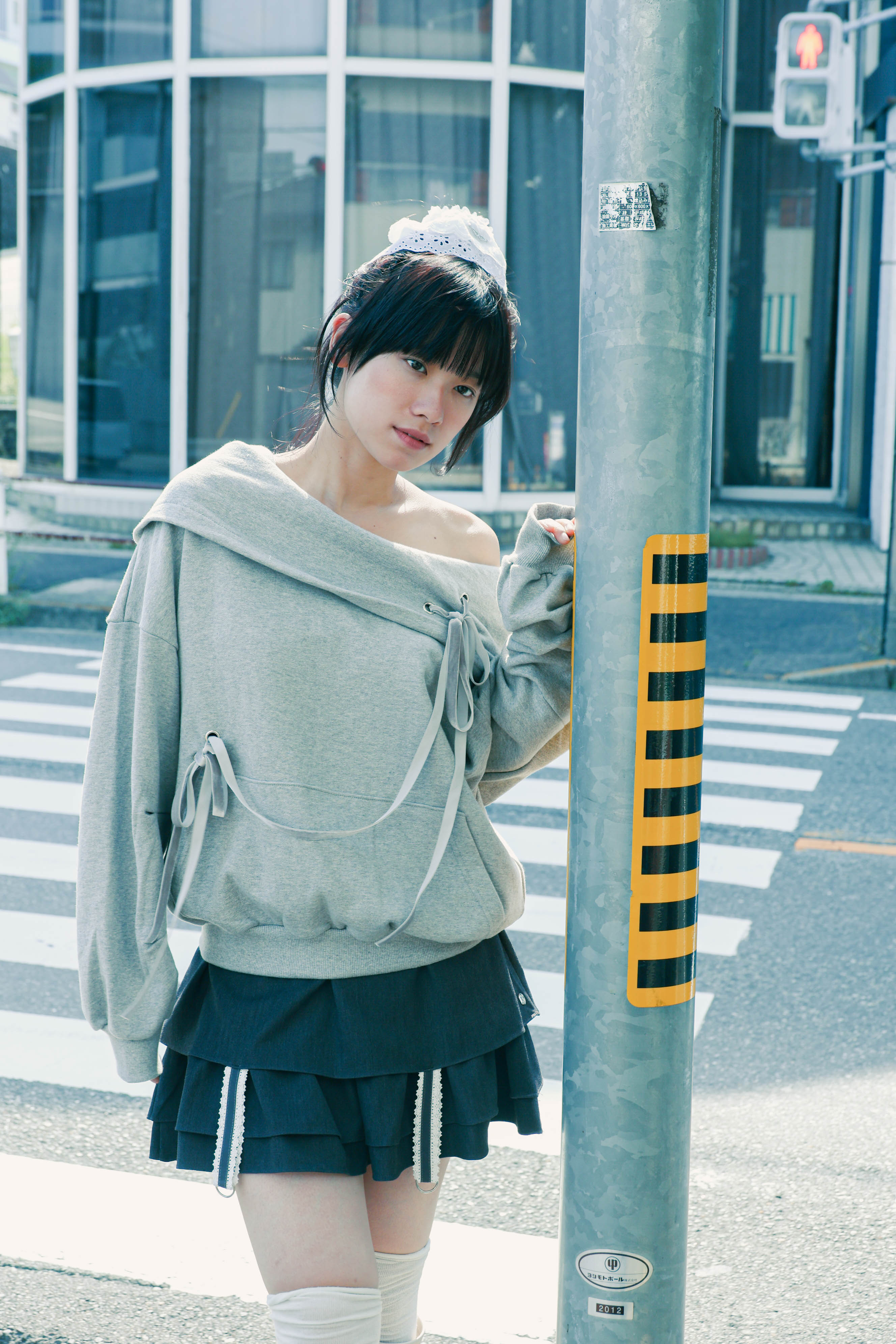 offshoulder ribbon hoodie(gray)